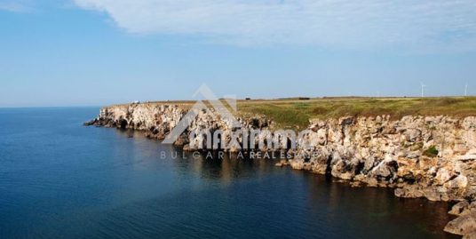 Тюленово! Парцел с изключителна панорама море! Живописна природа! Простор! На брега на морето!