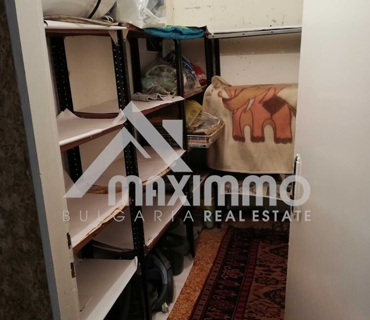 Три отделни стаи! Владиславово! До Булмаг! Частично ремонтиран! Изцяло ЮЖНО изложение-енергоспестяващо!-8